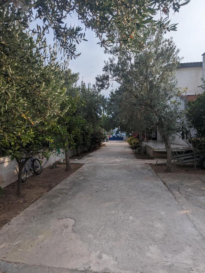 이스트미아 Λευτέρης 빌라 외부 사진