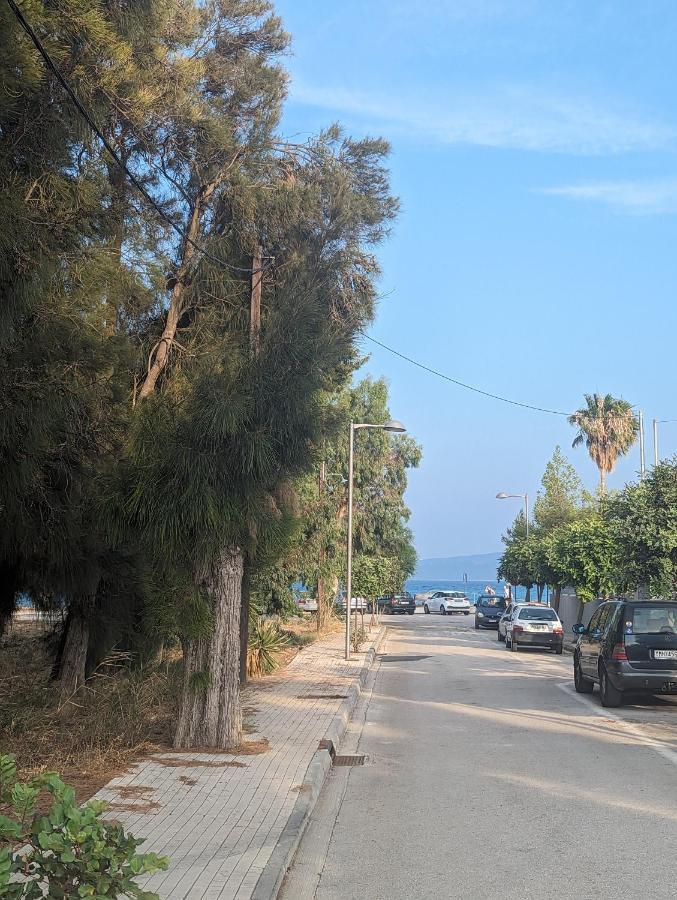 이스트미아 Λευτέρης 빌라 외부 사진